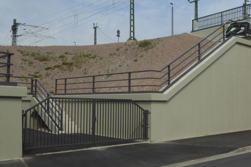 Datei:Az-m-df Weg aus M n N-li 17.jpg