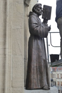 F-m R-hs Fig Luth 17.jpg