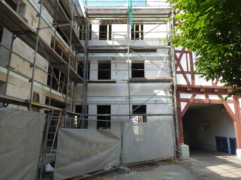 Datei:Joh-str 151 hi v O 05.JPG