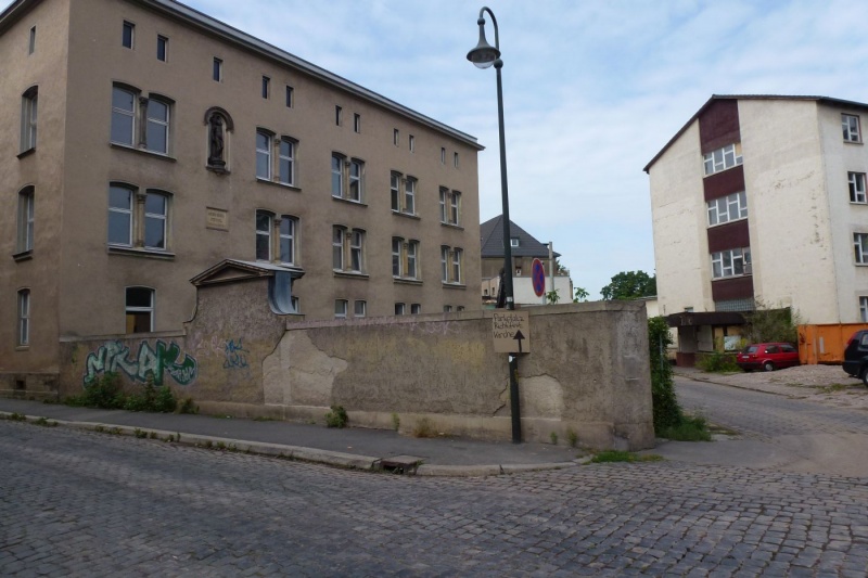 Datei:KKH H-Eing li Geb 02.jpg