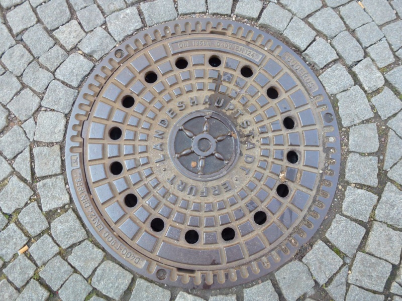 Datei:Lange Brücke 13 2015 04 04.JPG