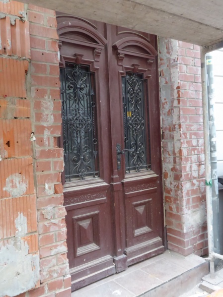 Datei:Pilse 27-Front 04.jpg