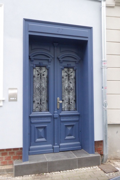 Datei:Pilse 27-Front 06.jpg