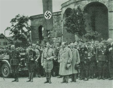 SauckelHitlerDom1933.jpg