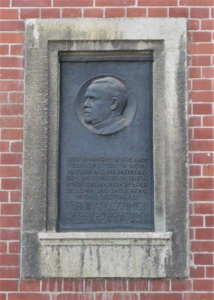 SchmidtGedenktafel1.JPG