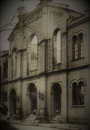 SynagogeErfurtPogrom1938.jpg