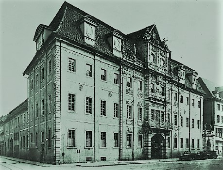 Datei:AngermuseumZwanziger.jpg