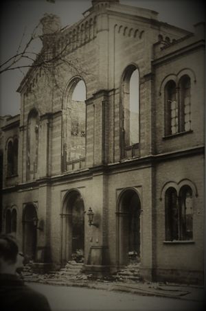 SynagogeErfurt1938.jpg
