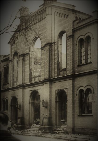 Datei:SynagogeErfurtPogrom1938.jpg